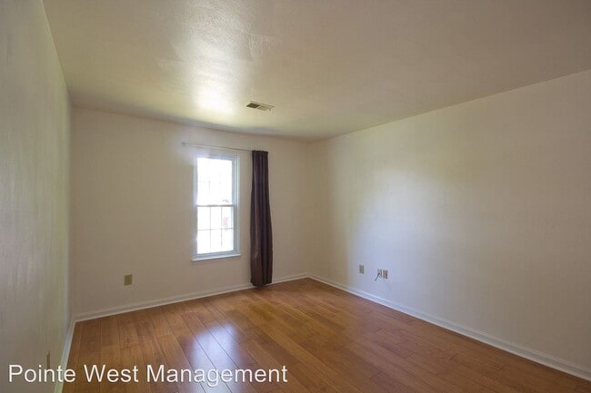 Building Photo - 2 br, 2 bath Apartment - 102 Chowning Place