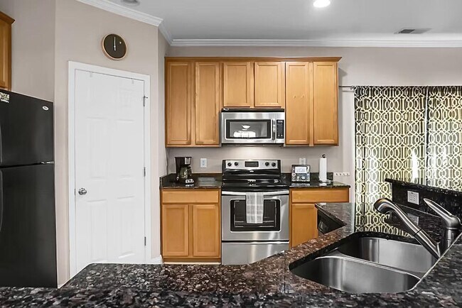 Building Photo - 1519 Thoroughbred Blvd