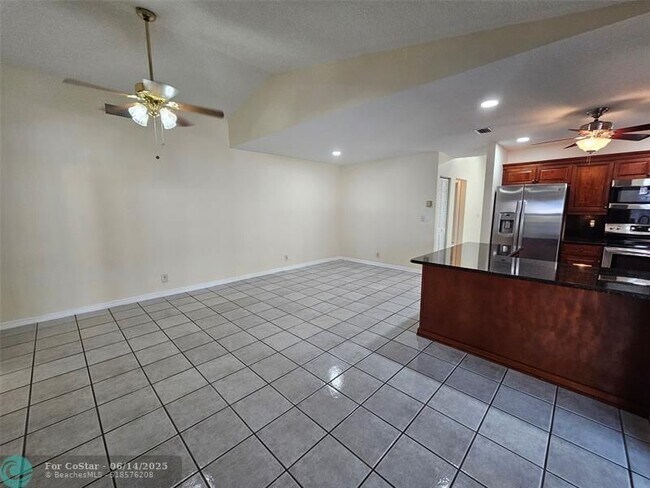 Building Photo - 11327 Little Bear Dr