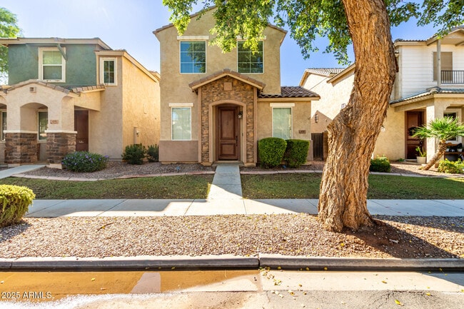 Building Photo - 4287 E Tyson St