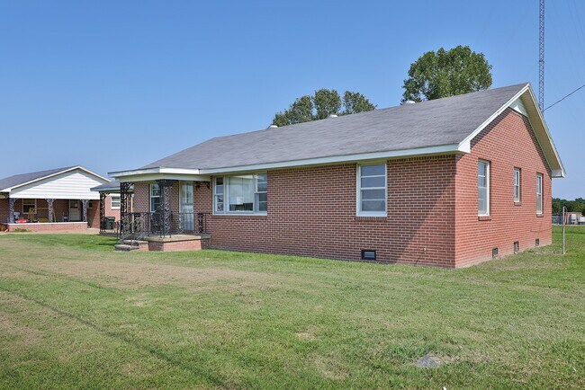 Primary Photo - Charming Brick Home with Carport!
