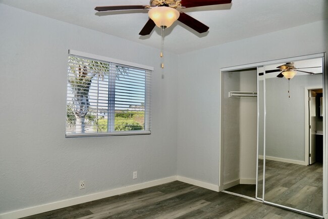 Building Photo - SO close to the beach and PCH - 3 Bedrooms...