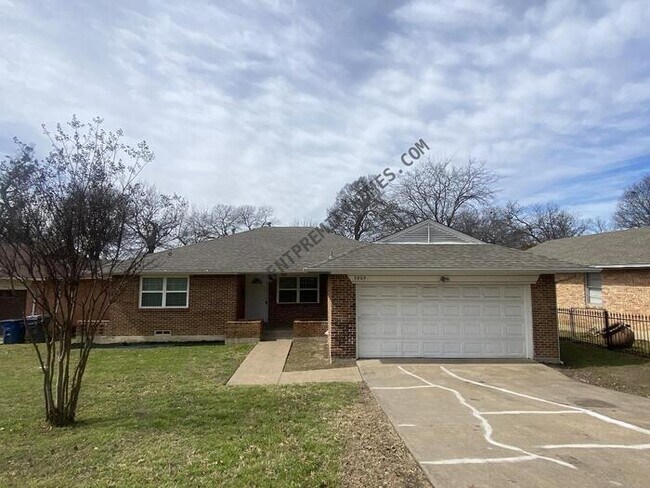 Building Photo - 3805 Kushla Ave