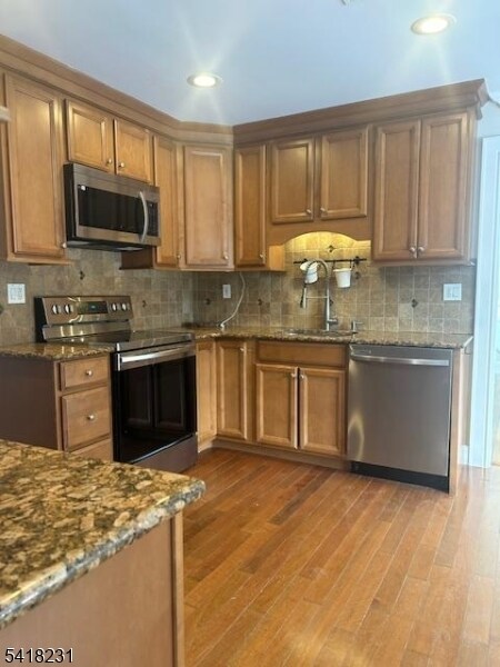 Building Photo - 102 Drakestown Rd