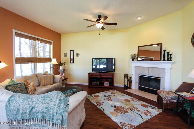 Building Photo - 3583 Old Village Dr