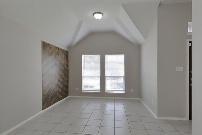 Building Photo - 13702 Sun Bear Ct
