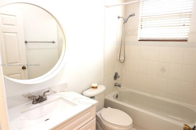 Building Photo - 2865 SW 139th Ave