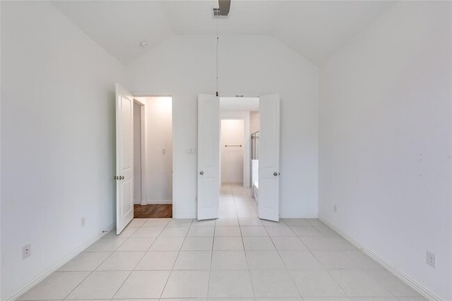 Building Photo - 2908 Consuelo Wy