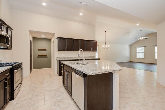 Building Photo - 9818 Jacy Creek Dr