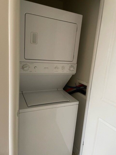 Building Photo - 1021 N Garfield St