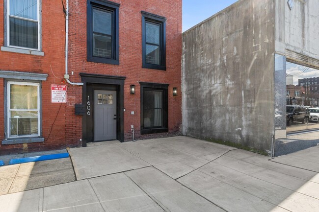 Building Photo - 1606 Palisade Ave