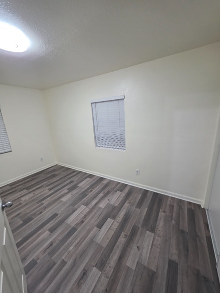 Building Photo - 9208 Park St