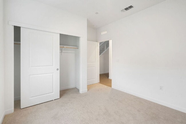 Building Photo - 8151 Lavigne Cir