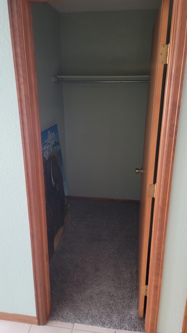 Building Photo - 4555 Sentinel Rock Terrace