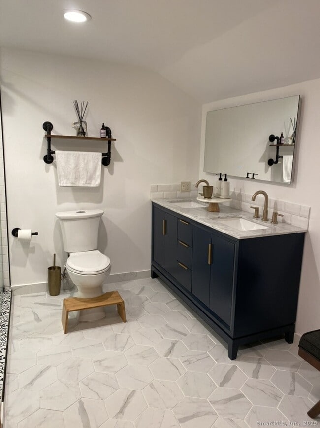 Building Photo - 106 Injun Hollow Rd