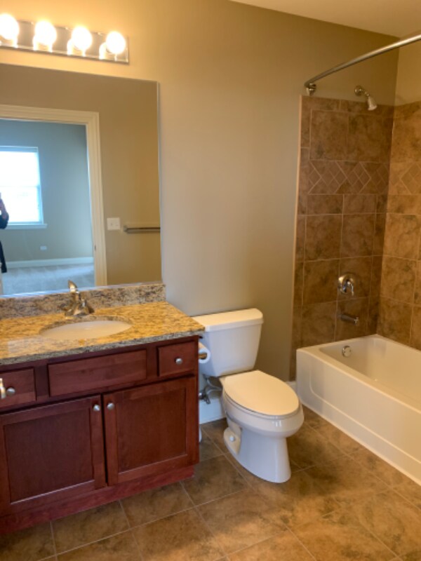 Building Photo - 2 Itasca Place