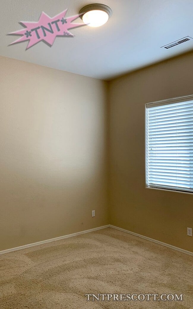 Building Photo - Home in Granville HOA