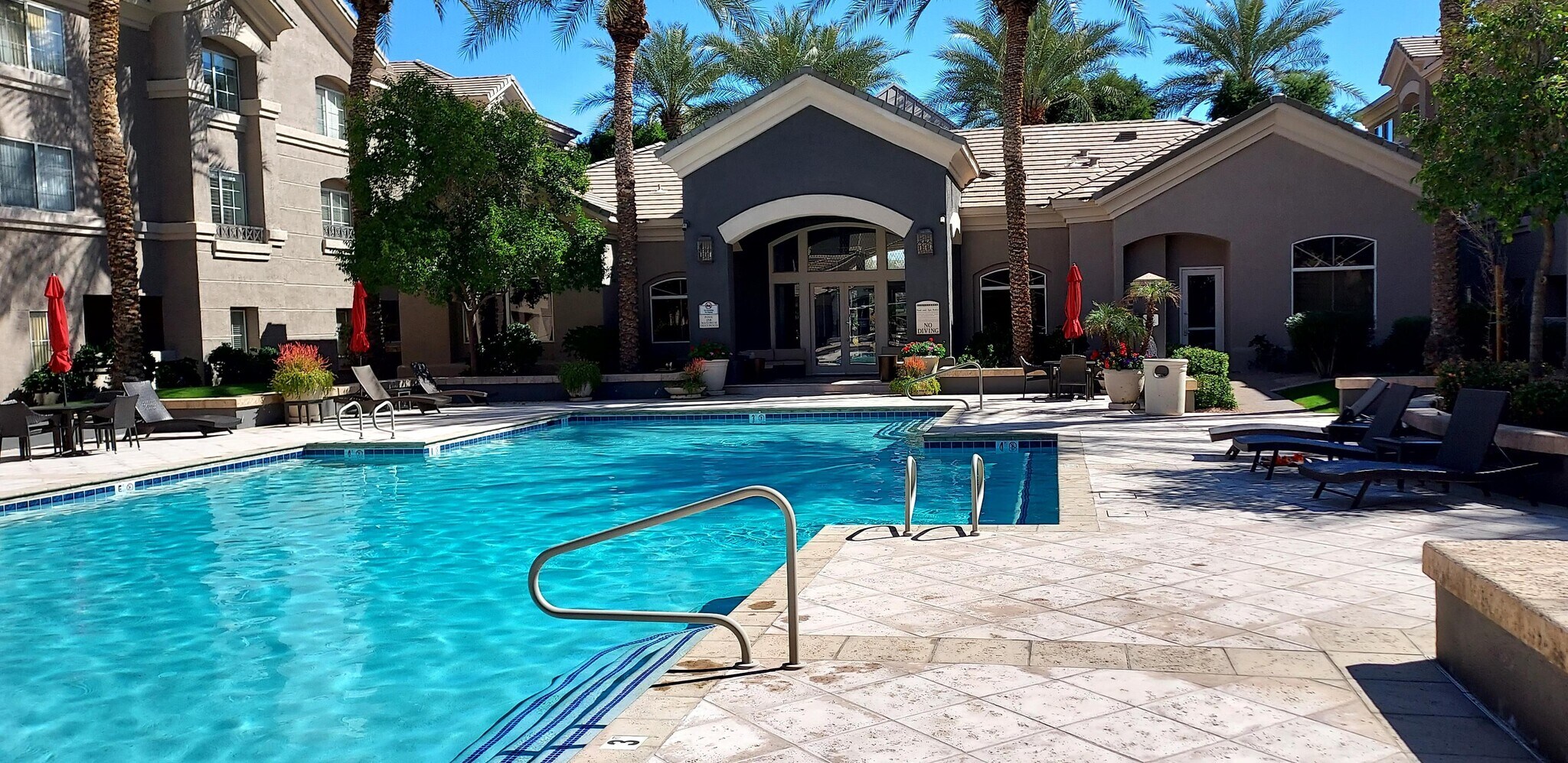 Building Photo - 4455 E Paradise Village Pky S