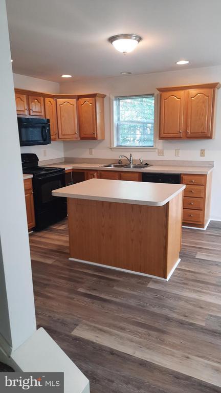 Building Photo - 325 Antilles Court