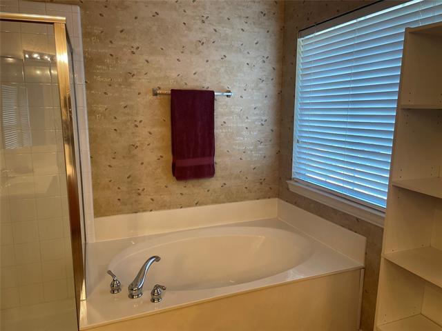Building Photo - 5904 Pinyon Dr