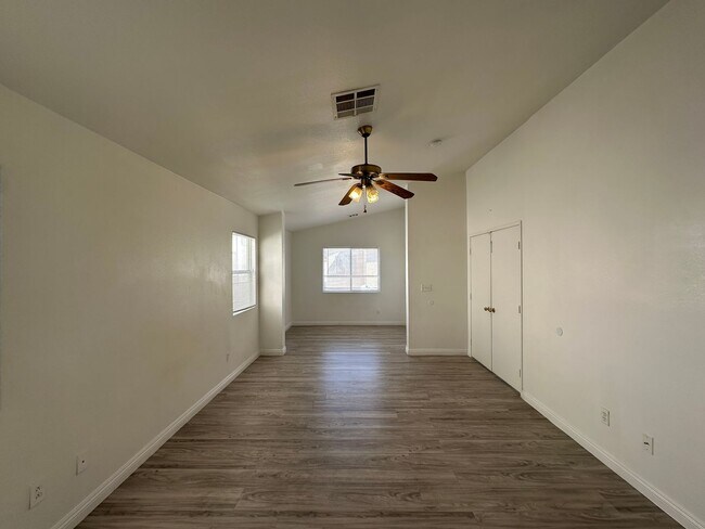 Building Photo - ARBOR GATE 2 AMD