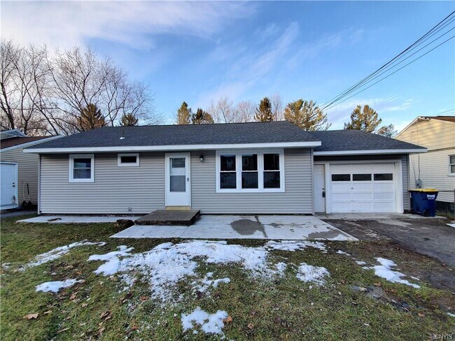 Primary Photo - 1008 Hudson St