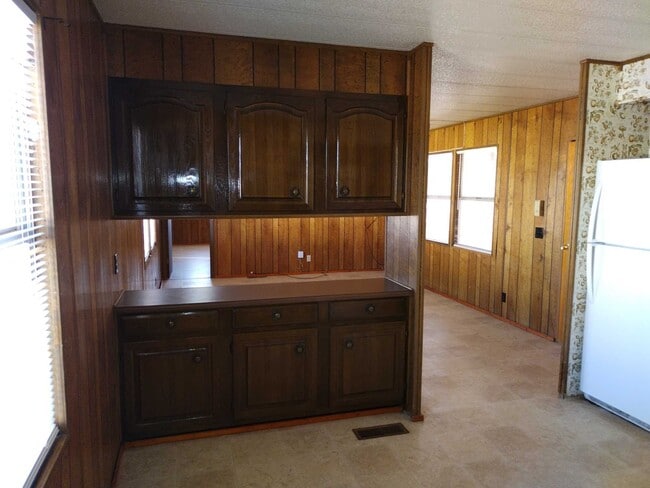 Building Photo - 14528 Annegret Dr