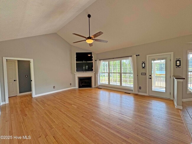 Building Photo - 130 Presnell Ct