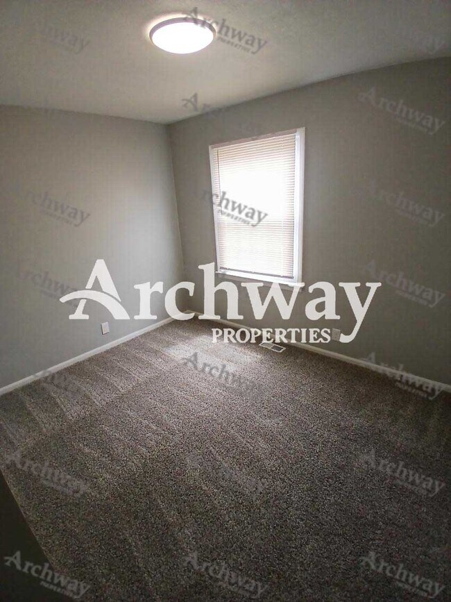 Building Photo - 1267 Petzold Dr