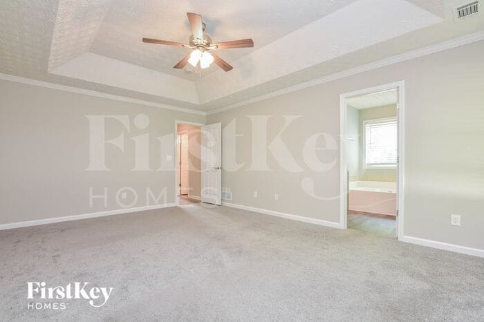Building Photo - 1517 River Song Way