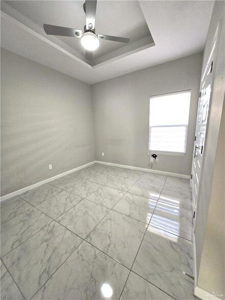 Building Photo - 1018 N Woodson Ave