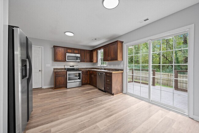 Building Photo - Welcome to Dartmoor Trail!