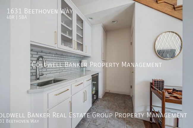 Building Photo - 1631 Beethoven Way