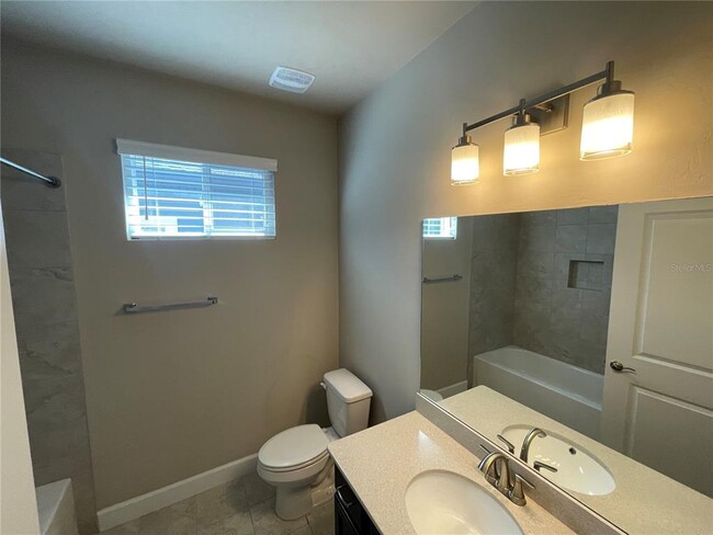 Building Photo - 9412 SW 67th Ln