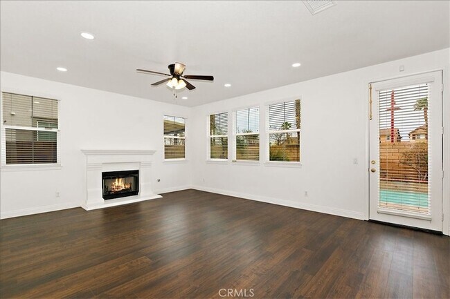 Building Photo - 7594 Silverado Trail Pl