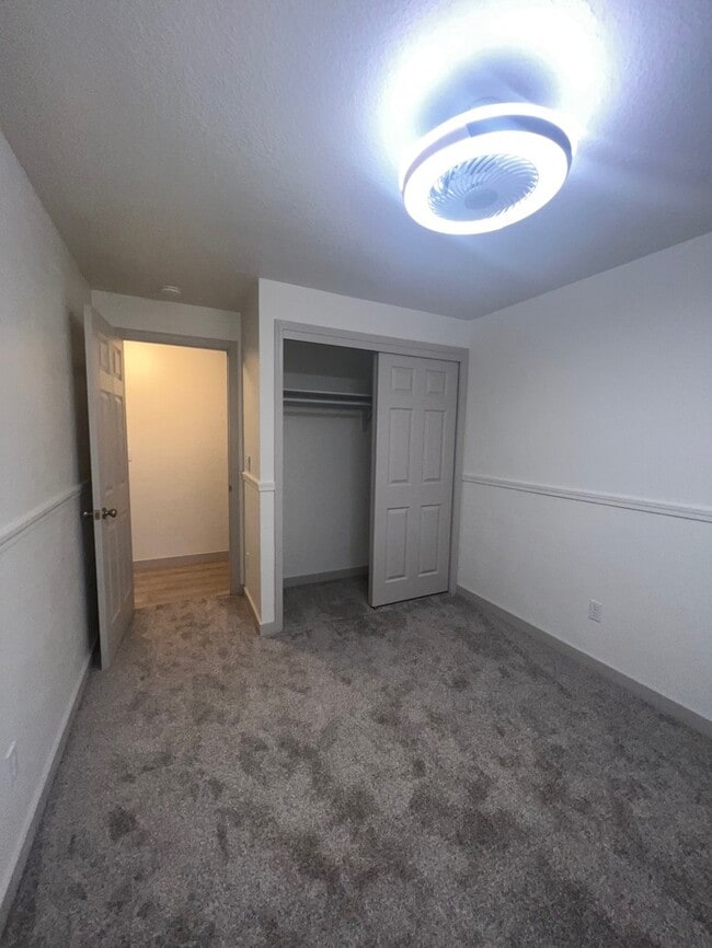Building Photo - 2 Bed 1 Bath in Boise!