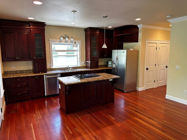 Building Photo - 449 Park Ridge Pl