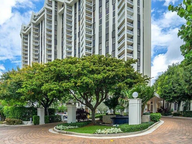 Building Photo - 4000 Towerside Terrace