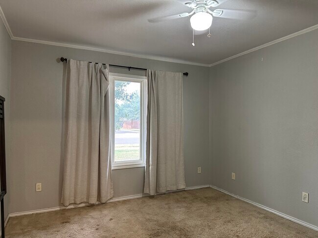 Building Photo - 5701 88th St