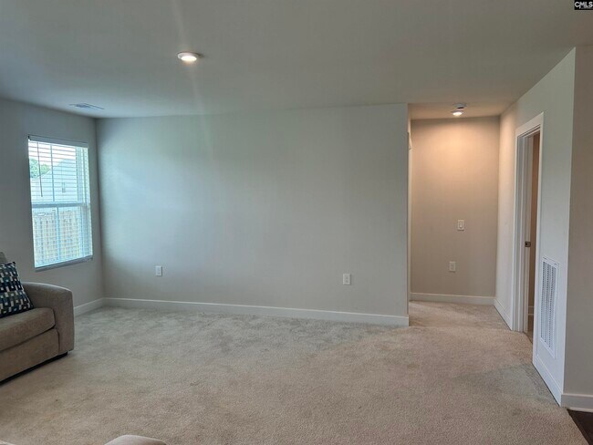 Building Photo - 1037 Cameron Ridge Dr
