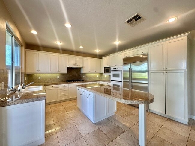 Building Photo - Torrey Hills, Beautiful La Strada Home wit...