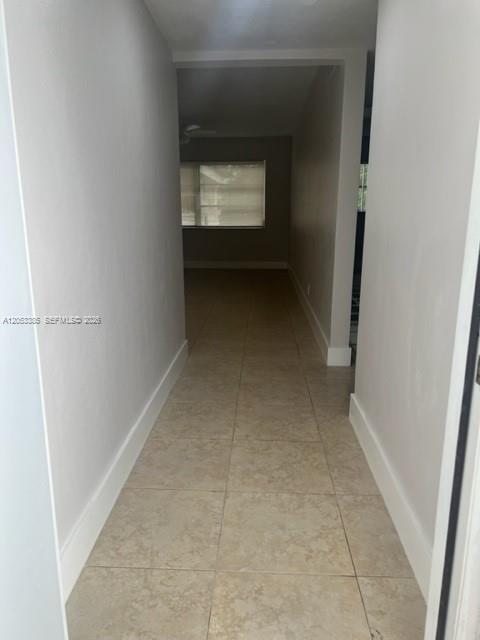 Building Photo - 4165 SW 67th Ave