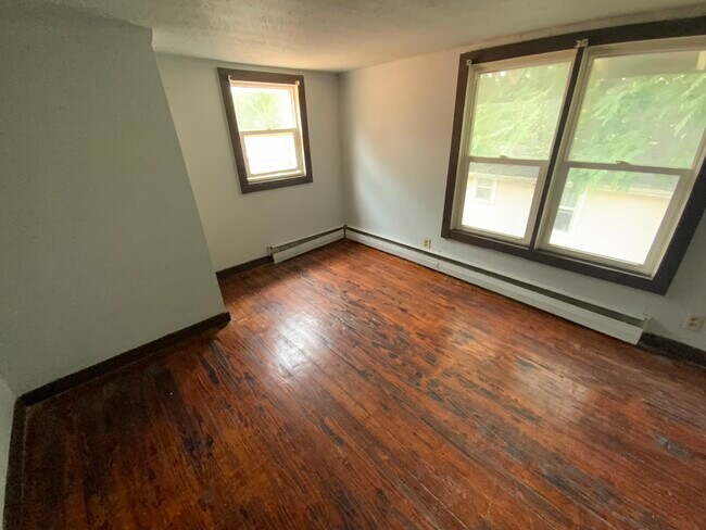 Building Photo - 230 S Virginia Ave