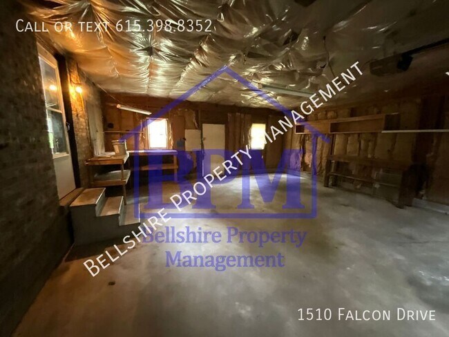 Building Photo - 1510 Falcon Dr