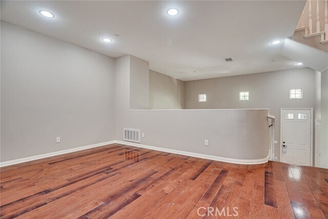 Building Photo - 6257 Pacific Pointe Dr