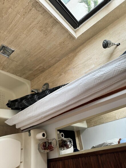 Building Photo - 9300 Bay Harbor Ter