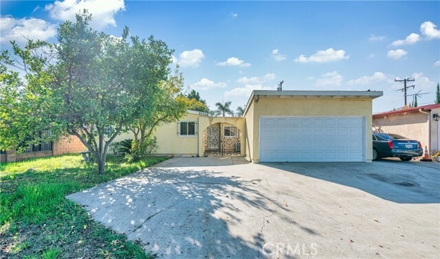 Primary Photo - 15208 Flynn St