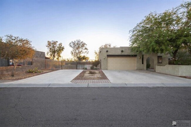 Building Photo - 11626 S Dorothy Dr