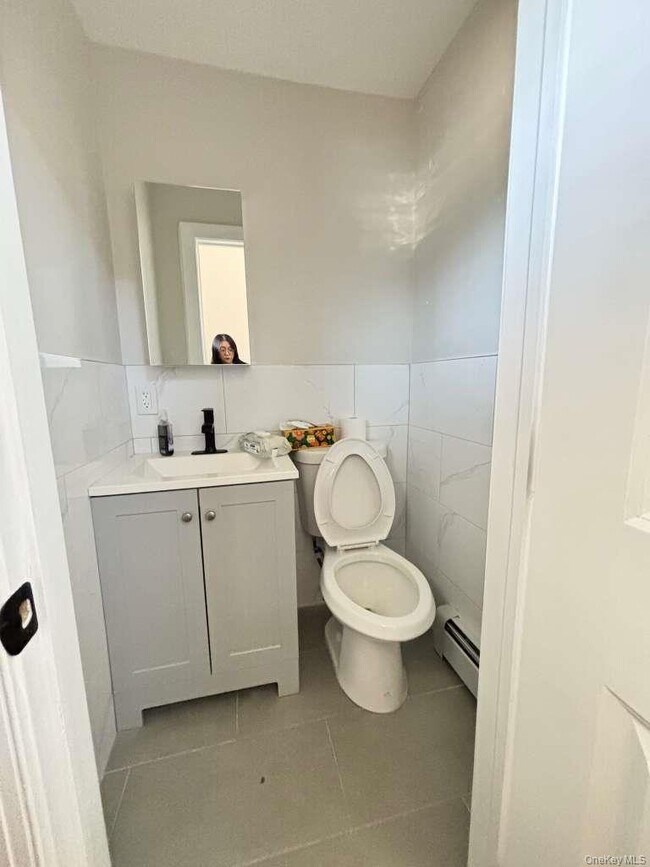 Building Photo - 70 Appletree Ln