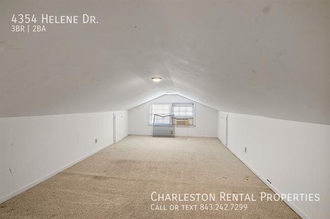 Building Photo - 4354 Helene Dr